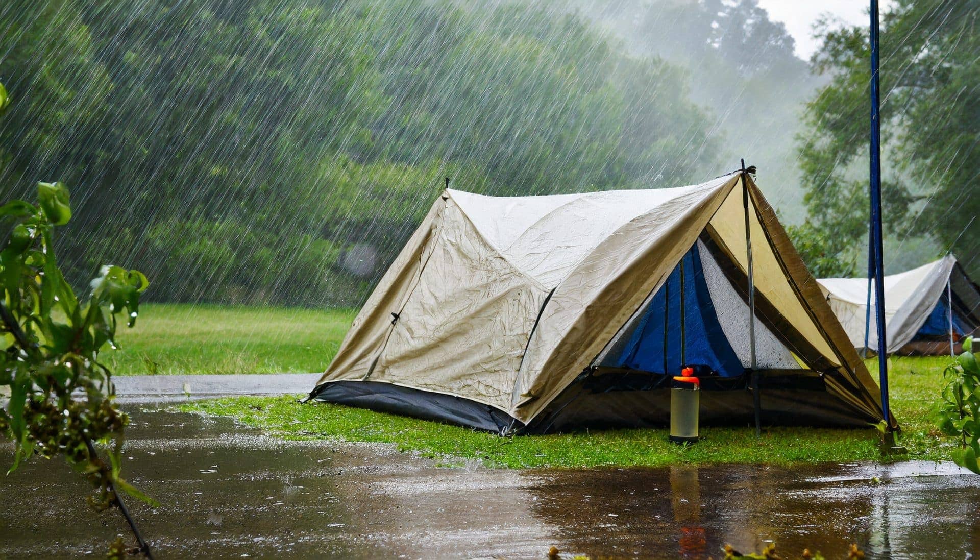 Firefly-camping-tarp-in-heavy-rain-wet-12666-1920x1097